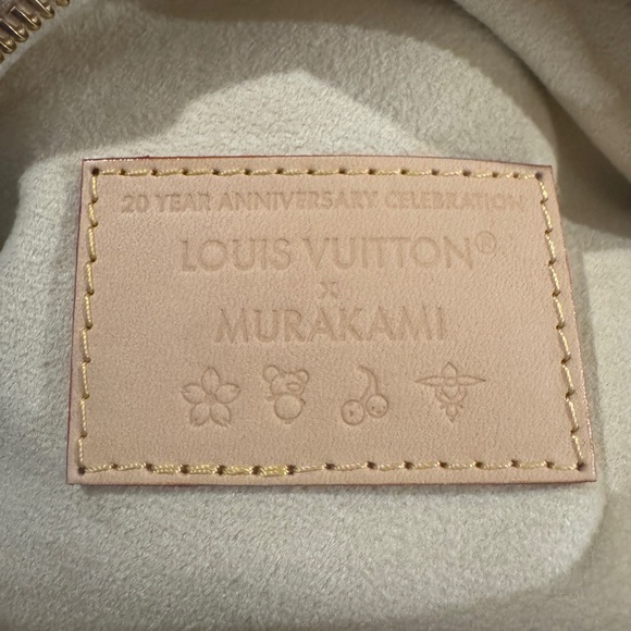 New Louis Vuitton x Murakami High Rise Bumbag *Sold Out in the US* - Picture 10 of 16